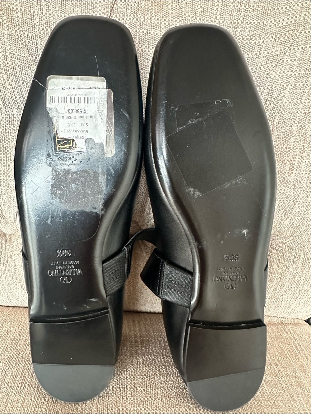 Valentino Garavani Black Leather Logo Insole Flats - Picture 6 of 6